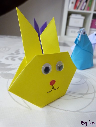 Deux Idées De Pliage De Papier Origami Pour Pâques